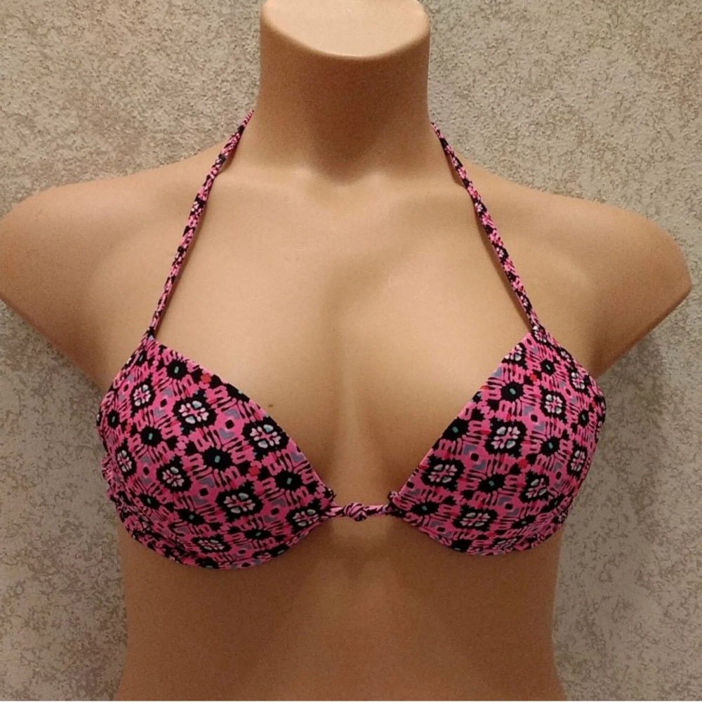Aeropostale Pink and Black Patterned Bikini Top